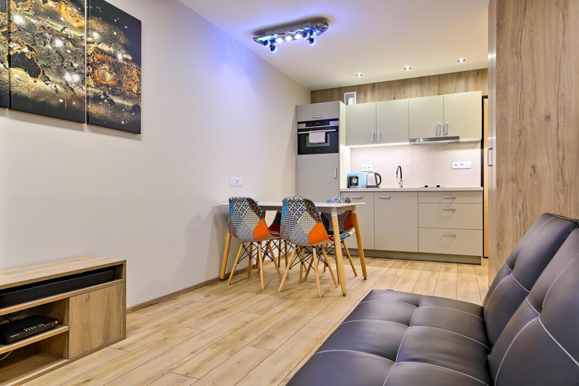 Inpoint Apartments G15 Near Old Town & Kazimierz District & Parking Option Cracóvia Quarto foto